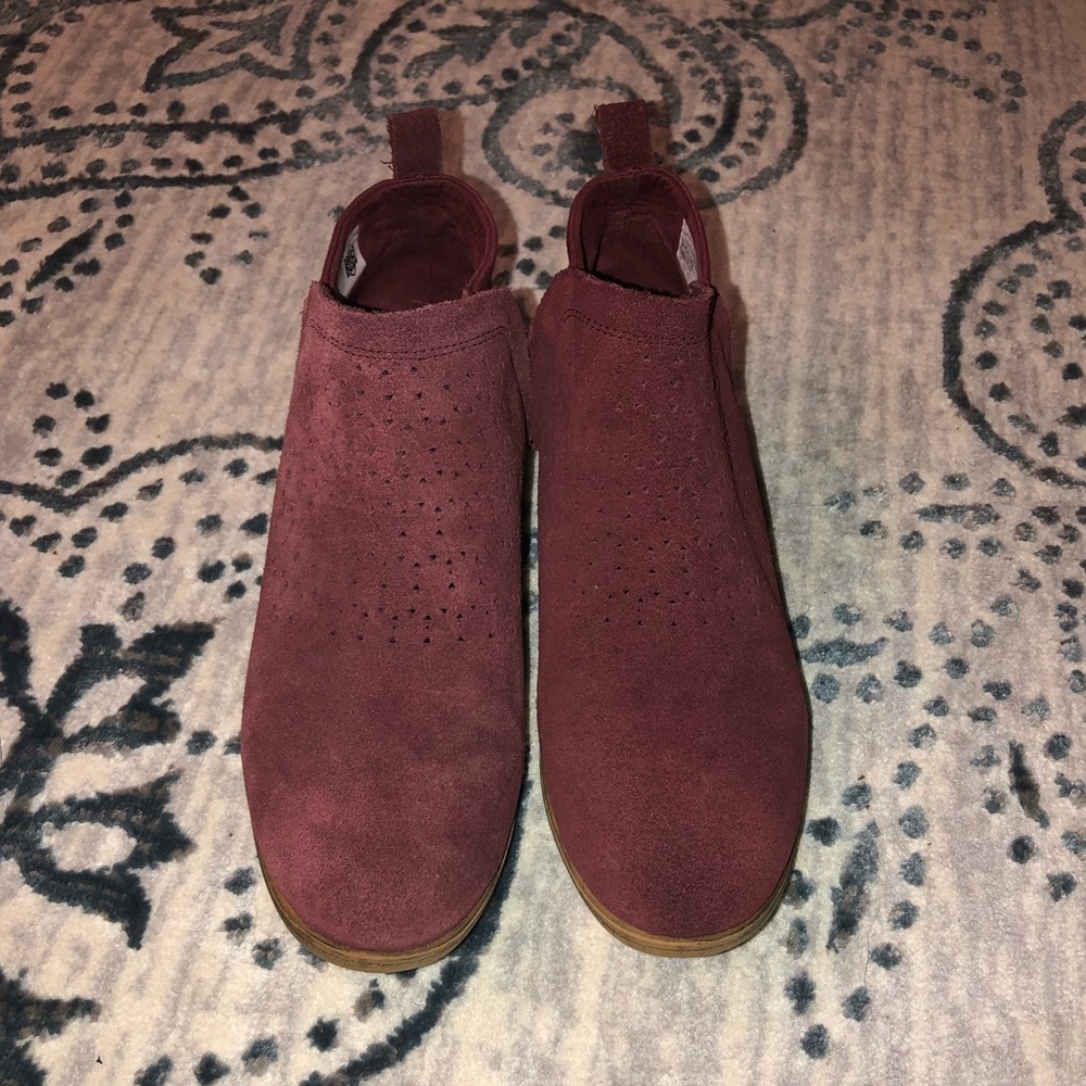 TOMS Booties - Picture 2 of 5